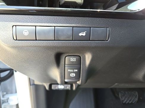 Certified 2025 Nissan Murano SV w/ Cargo Package image 23