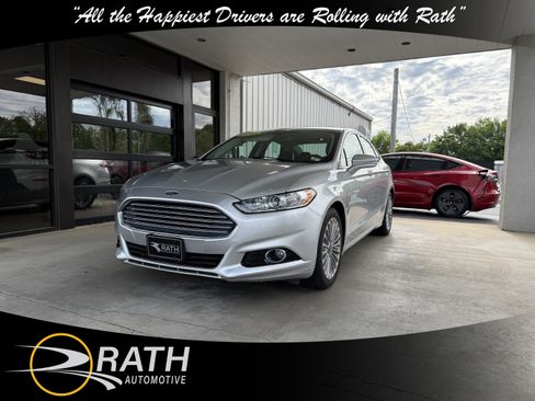 Used 2015 Ford Fusion Titanium FWD image 4
