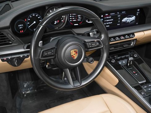 Used 2023 Porsche 911 Carrera 4S image 36