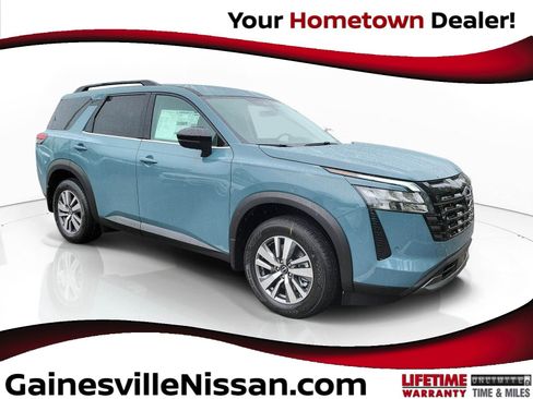 New 2026 Nissan Pathfinder SL FWD image 1