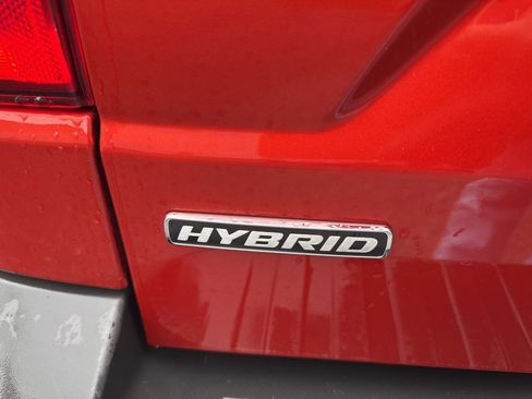 Used 2024 Ford Maverick Lariat w/ Black Appearance Package image 11