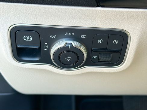 Used 2025 Mercedes-Benz GLA 250 GLA 250 image 33