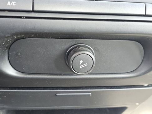 Used 2005 Ford F150 XLT RWD image 9