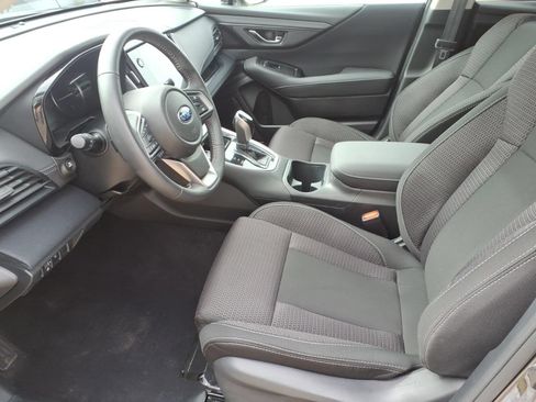 Used 2025 Subaru Outback Premium AWD/4WD image 20