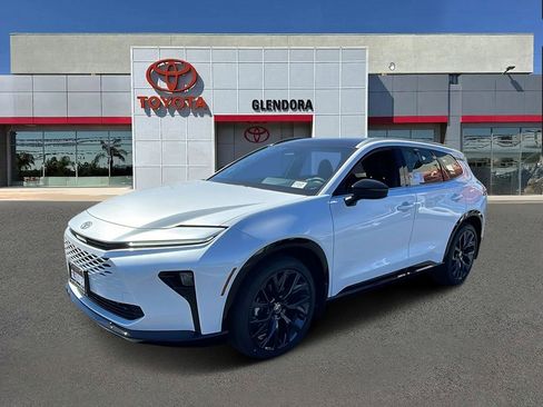 New 2026 Toyota Crown Signia image 7