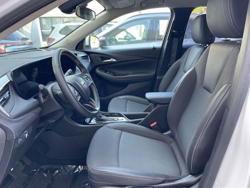 Used 2025 Buick Encore GX Preferred image 27