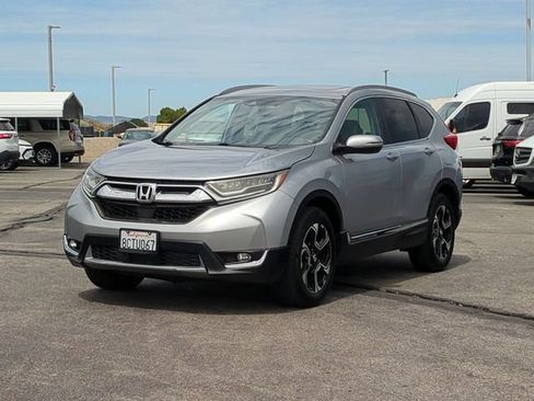 Used 2018 Honda CR-V Touring image 4