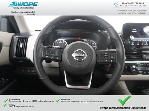 Used 2023 Nissan Pathfinder SL w/ Lighting Package (N92) AWD/4WD image 17