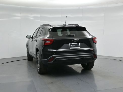 Used 2024 Chevrolet Trax RS w/ Sunroof Package FWD image 26