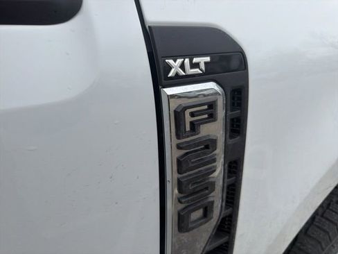 Used 2024 Ford F250 XLT AWD/4WD image 11