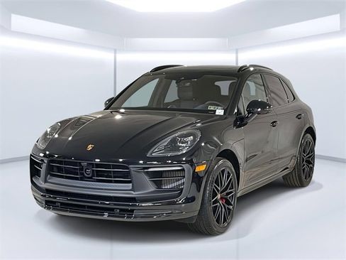 Used 2025 Porsche Macan GTS image 1