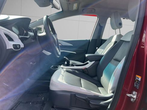 Used 2017 Chevrolet Bolt Premier w/ Driver Confidence II Package image 13