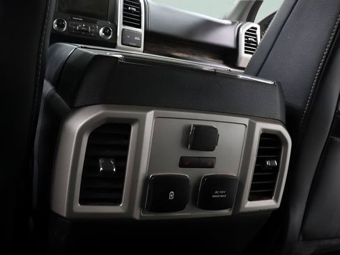 Used 2019 Ford F150 Lariat w/ Equipment Group 502A Luxury AWD/4WD image 26