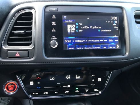 Used 2022 Honda HR-V EX image 9