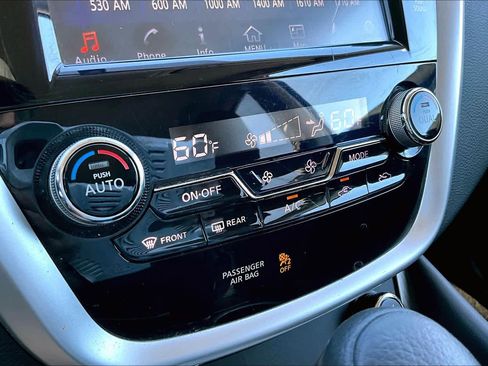 Used 2017 Nissan Murano S w/ Navigation Package image 34