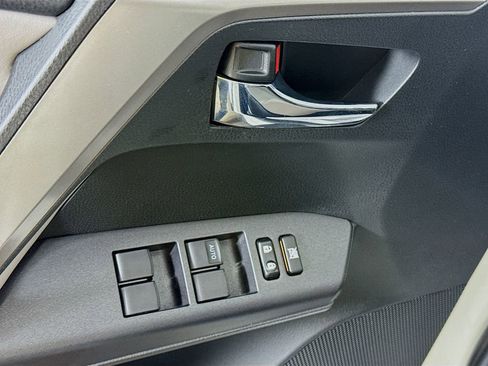 Used 2016 Toyota RAV4 XLE image 20