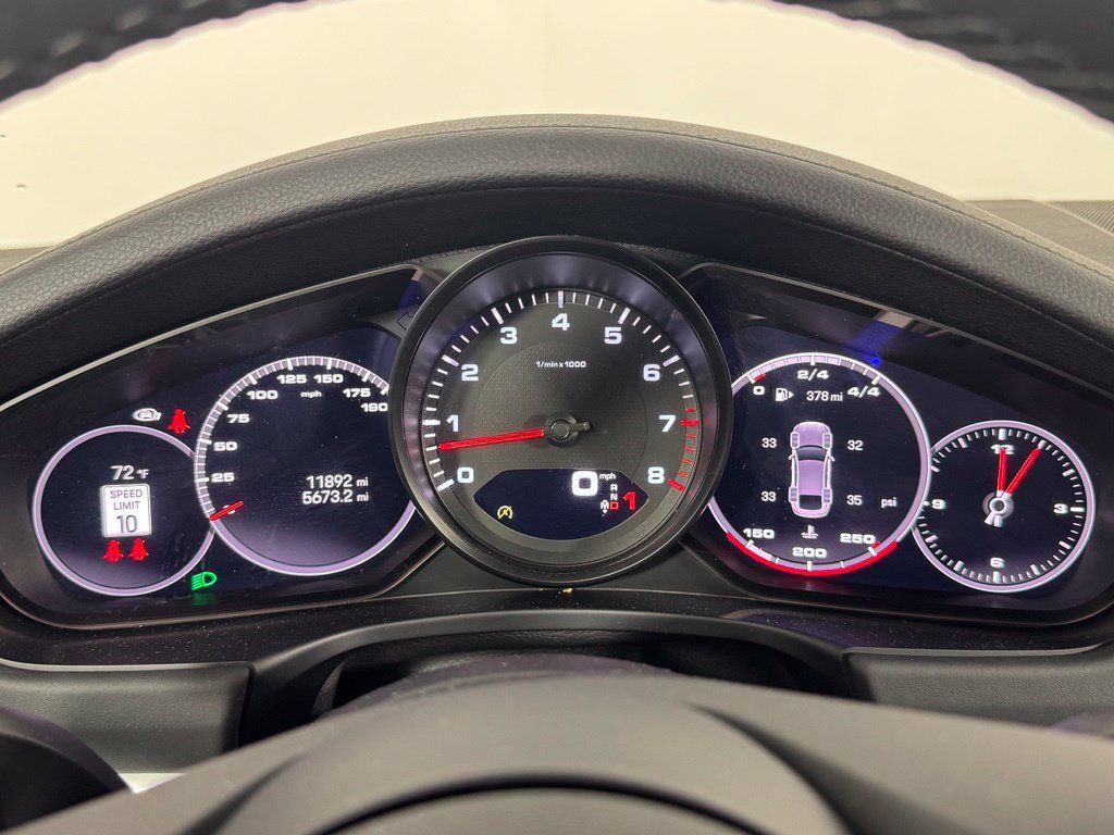 Used 2023 Porsche Panamera 4 Platinum Edition AWD/4WD image 19