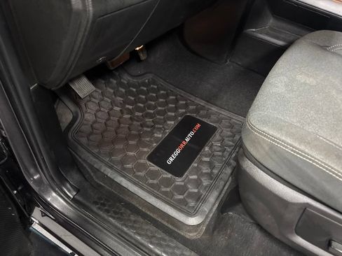 Used 2021 RAM 1500 Warlock AWD/4WD image 16