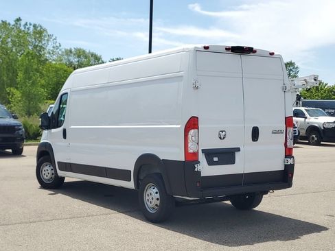 Used 2023 RAM ProMaster 2500 FWD image 3
