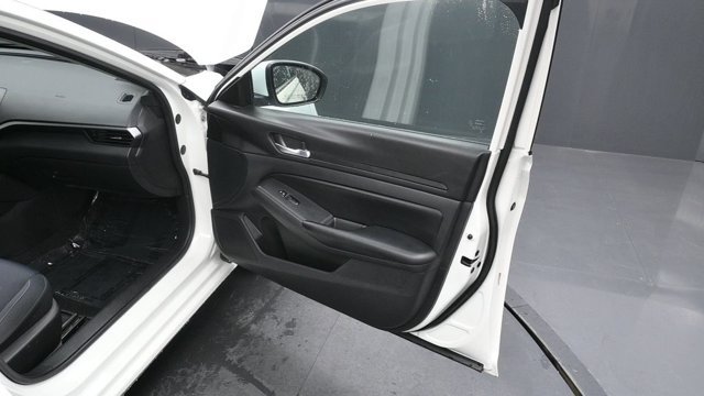 Used 2021 Nissan Altima 2.5 S FWD image 12