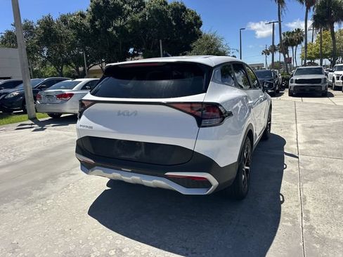 Certified 2024 Kia Sportage EX FWD image 7
