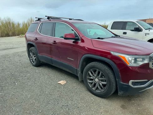 Used 2017 GMC Acadia SLT AWD/4WD image 2