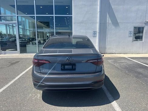 Used 2024 Volkswagen Jetta Sport FWD image 4