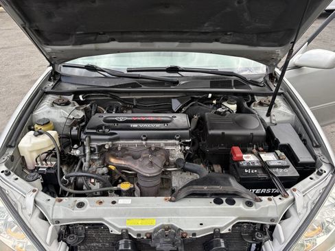 Used 2005 Toyota Camry FWD image 5