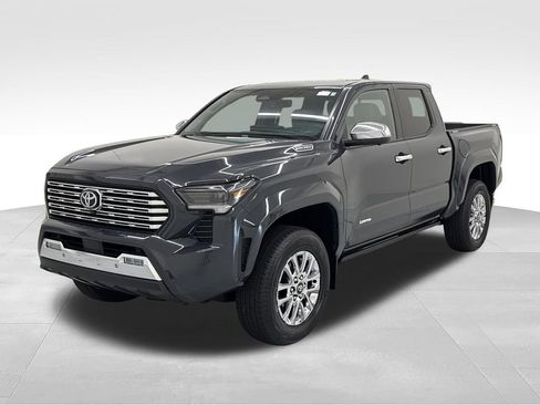 Used 2024 Toyota Tacoma Limited AWD/4WD image 3
