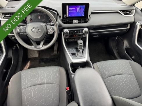 Used 2025 Toyota RAV4 XLE AWD/4WD image 15