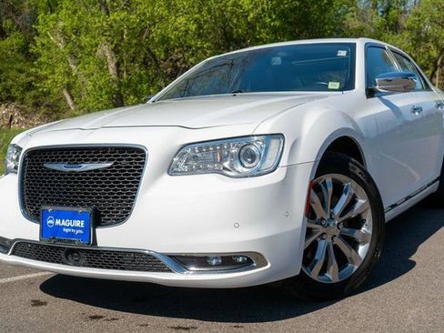 Used 2019 Chrysler 300 Limited w/ Safetytec Plus Group AWD/4WD image 1