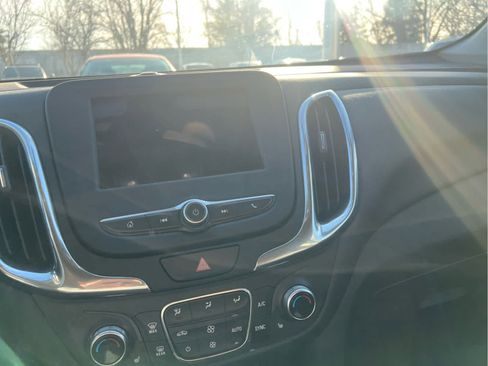 Used 2019 Chevrolet Equinox LT image 8