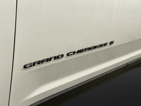 New 2026 Jeep Grand Cherokee Altitude AWD/4WD image 37