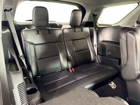 Used 2021 Ford Explorer Limited image 34