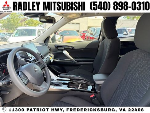 New 2026 Mitsubishi Eclipse Cross ES image 3