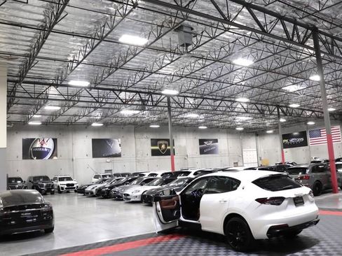 Used 2022 Maserati Levante Modena image 15