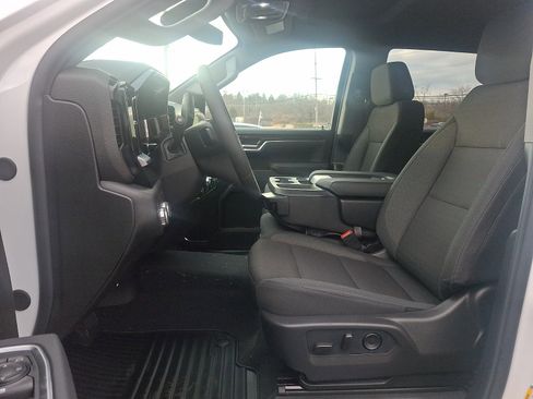 New 2026 GMC Sierra 1500 Elevation image 6