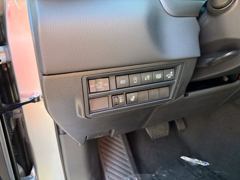 New 2026 Toyota Tundra Limited AWD/4WD image 11