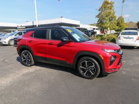 Certified 2021 Chevrolet TrailBlazer RS w/ Technology Package image 12