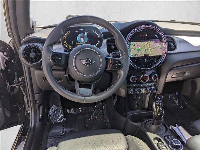 Used 2023 MINI Cooper SE FWD image 18