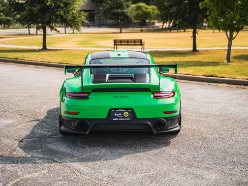 Used 2018 Porsche 911 GT2 RS RWD image 15