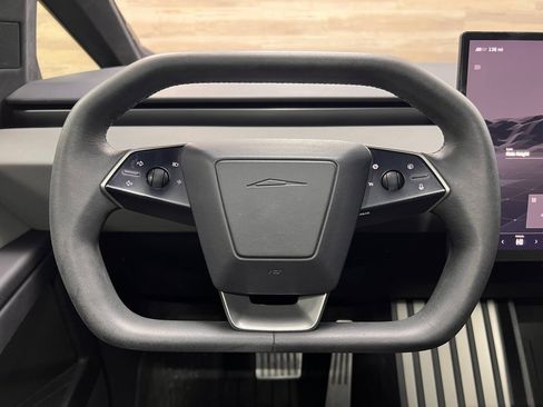 Used 2024 Tesla Cybertruck AWD Crew Cab image 25