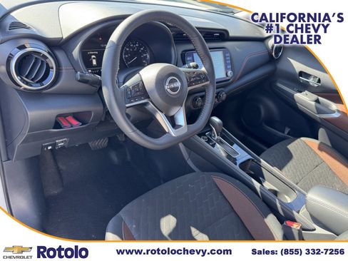 Used 2024 Nissan Kicks SR image 17