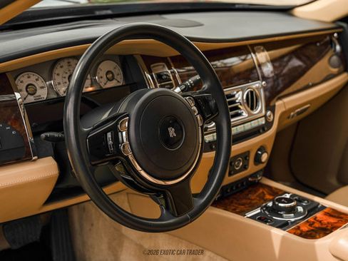 Used 2014 Rolls-Royce Ghost image 71