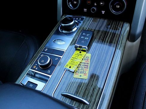 Used 2018 Land Rover Range Rover Supercharged image 29