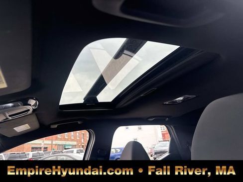 Used 2023 Hyundai Santa Cruz SEL Premium w/ Cargo Package AWD/4WD image 21
