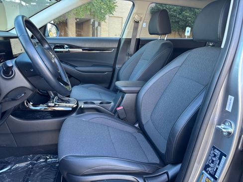 Used 2025 Kia Seltos S image 21