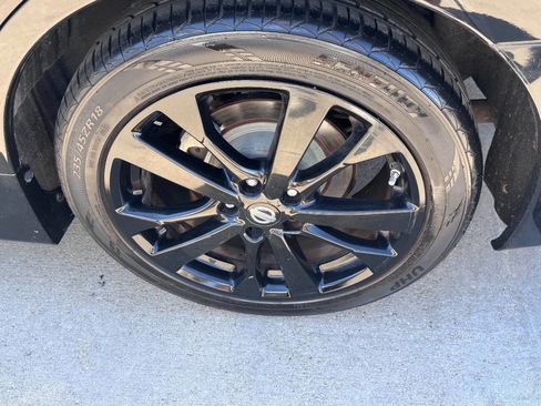 Used 2017 Nissan Altima 2.5 SR w/ Midnight Edition Package image 12