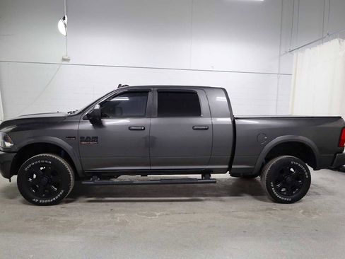 Used 2018 RAM 2500 Big Horn w/ Sport Appearance Group image 2