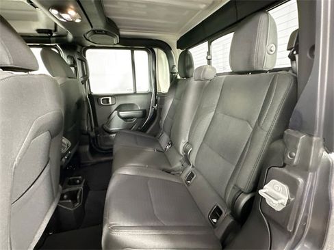 Used 2021 Jeep Gladiator Sport image 23